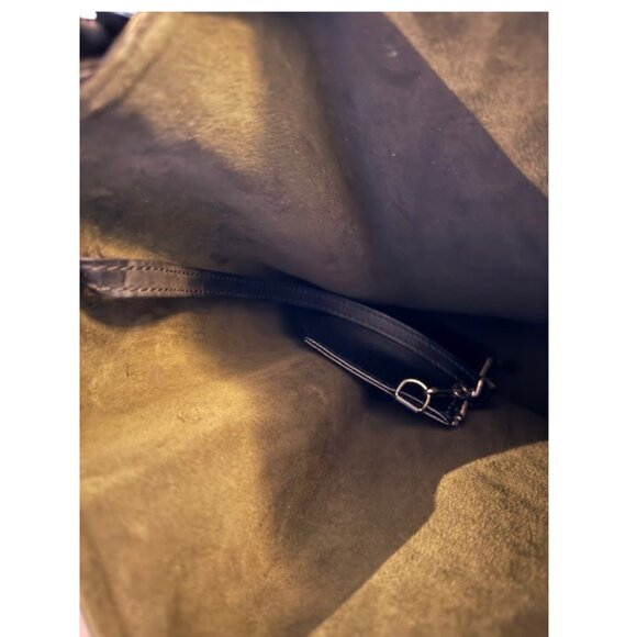 Louis Vuitton Black Epi Leather Sac D'Epaule Bucket Bag & Pochette-Vintage - Picture 8 of 11